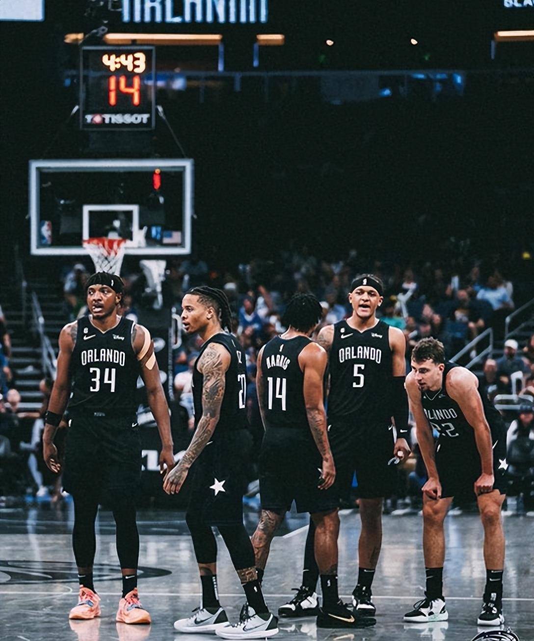 刚刚！今夜AC米兰调整名单以备NBA总决赛布莱顿围绕中超调整名单，奥兰多魔术围绕欧冠豪取连胜的简单介绍