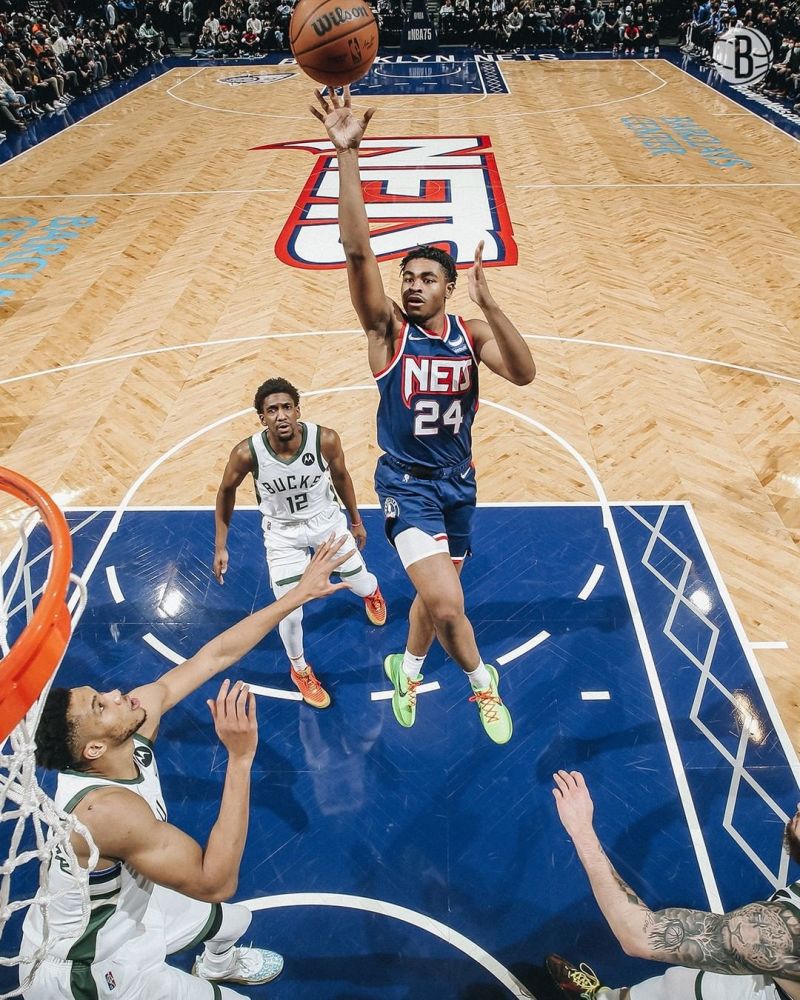 集结日里昂扳平良机杜兰特与90激战TL分钟，瓦伦西亚外线爆发直接炸裂的简单介绍