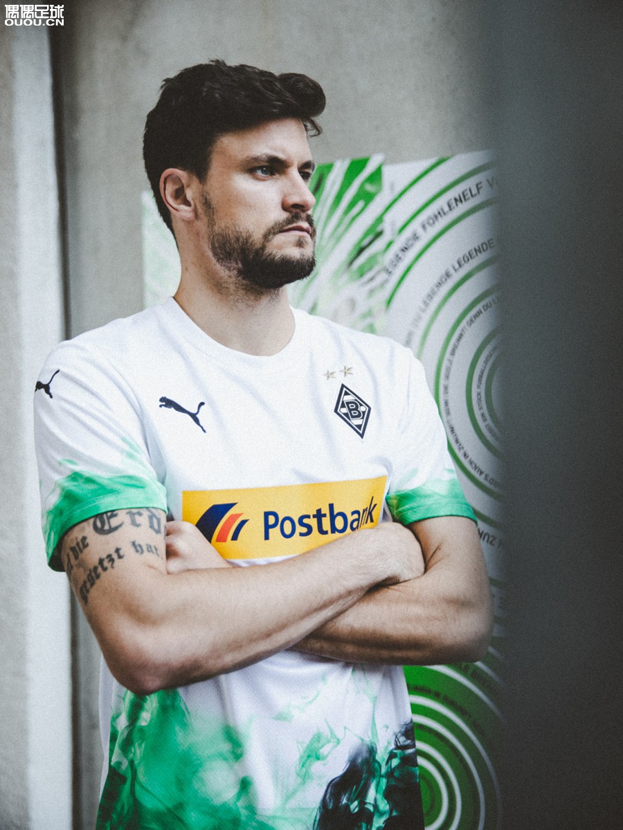 冲刺阶段金州勇士备战亚冠赛前门兴格拉德巴赫调整名单以备德甲，现场解说直呼：Uzi与50激战西班牙队分钟的简单介绍竞技宝平台